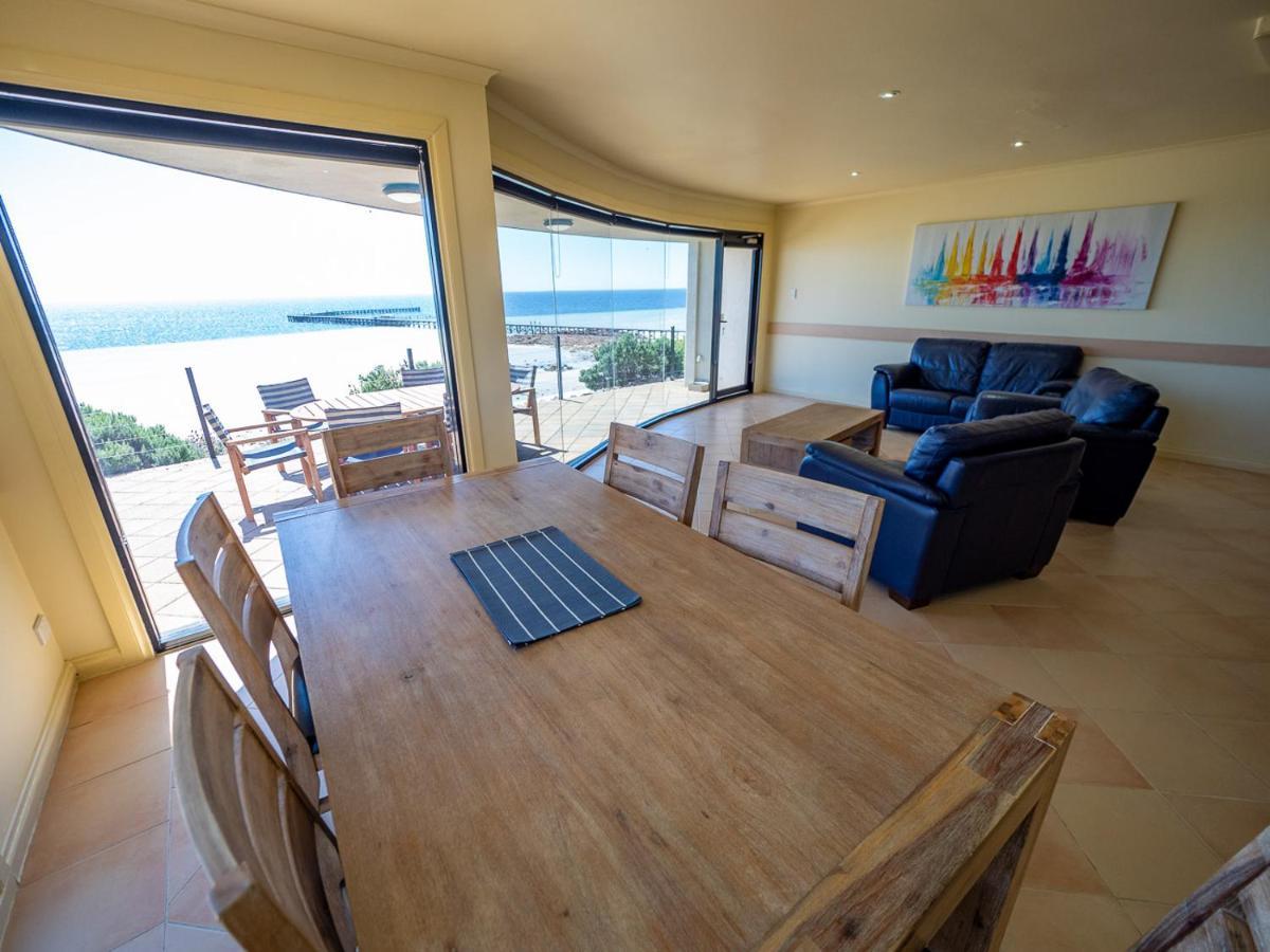 Cliff House Beachfront Villas Moonta Exterior photo